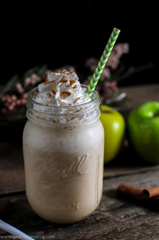 Drunken Apple Pie Shake in a jar with a straw