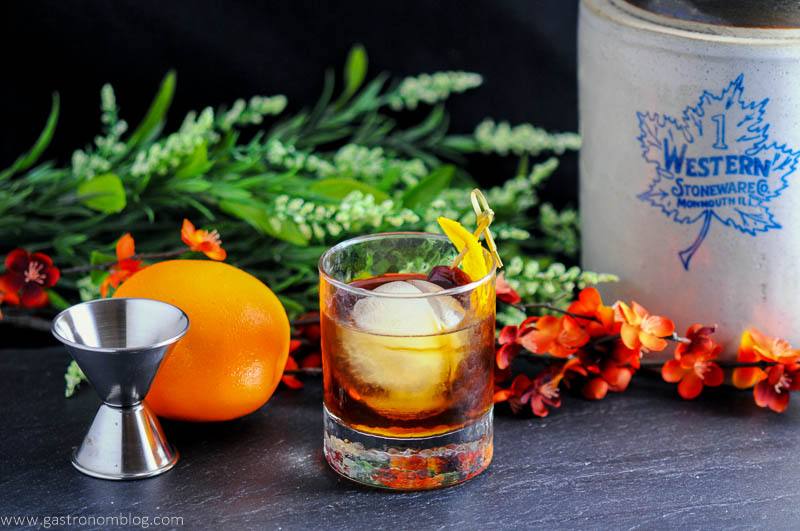 Old Fashioned Cocktail Recipe Maple Cocktail Gastronom Cocktails