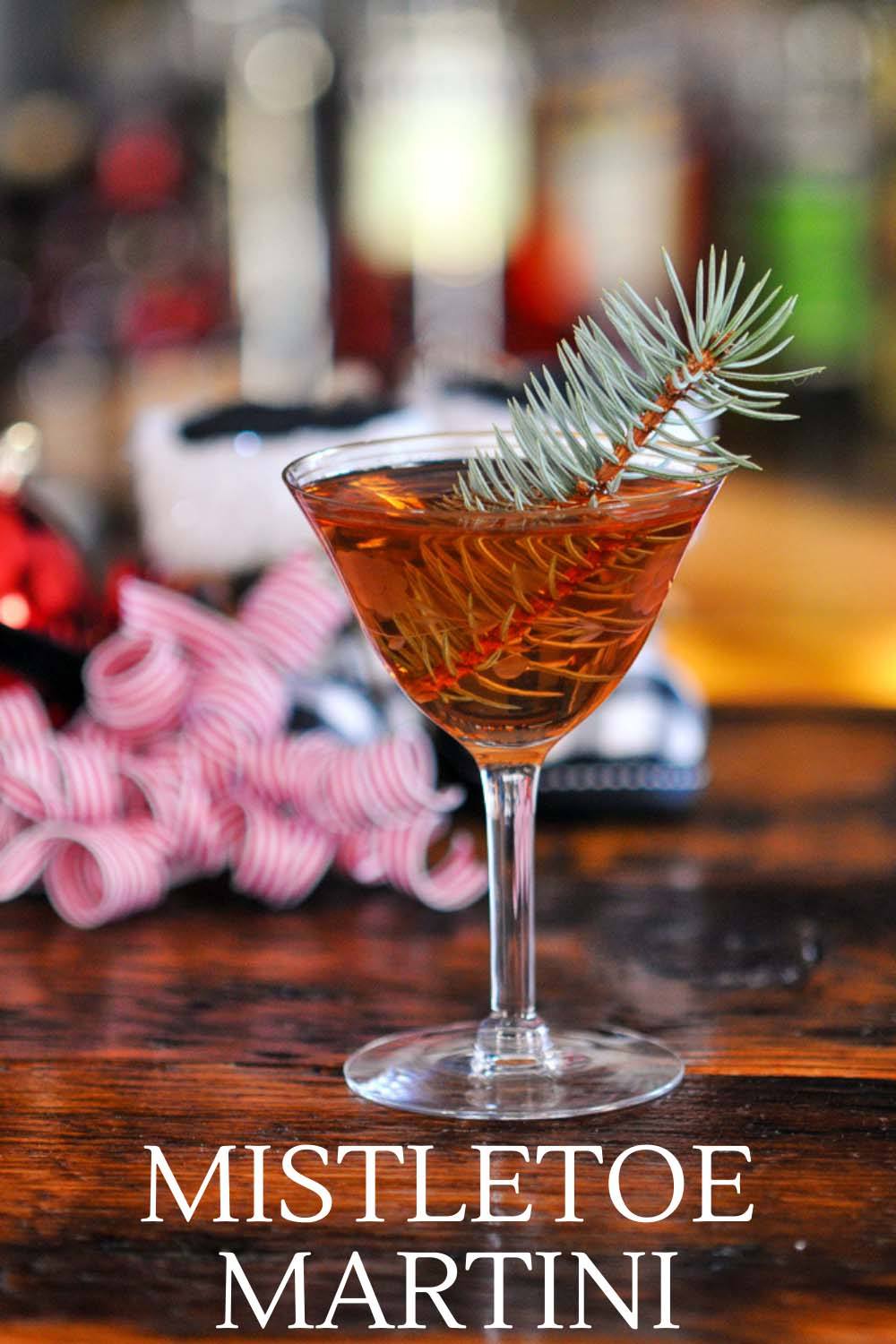 Cranberry Pine Mistletoe Martini Cocktail Gastronom Cocktail