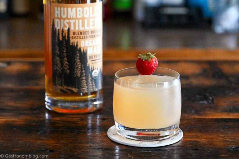 Strawberry Pie Strawberry Syrup Cocktail Gastronom Cocktails