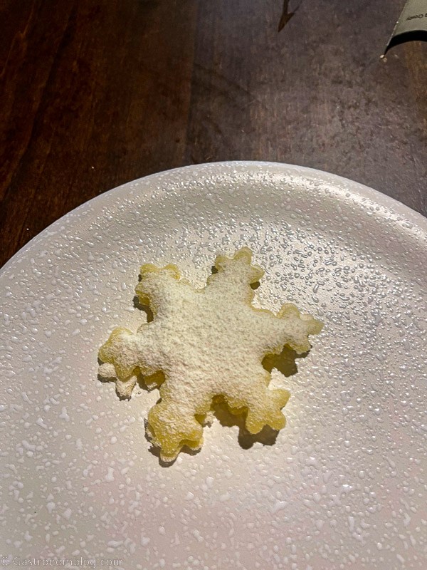 parsnip and white chocolate snowflake cookie at Killiecrankie House
