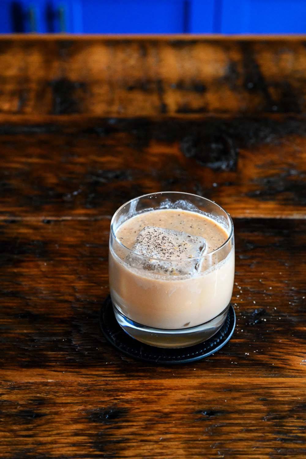 Carrot Cake White Russian Cocktail Recipe Gastronom Cocktails